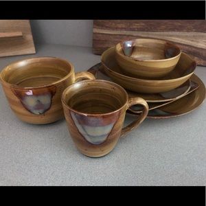 Dinnerware set in sango splash design